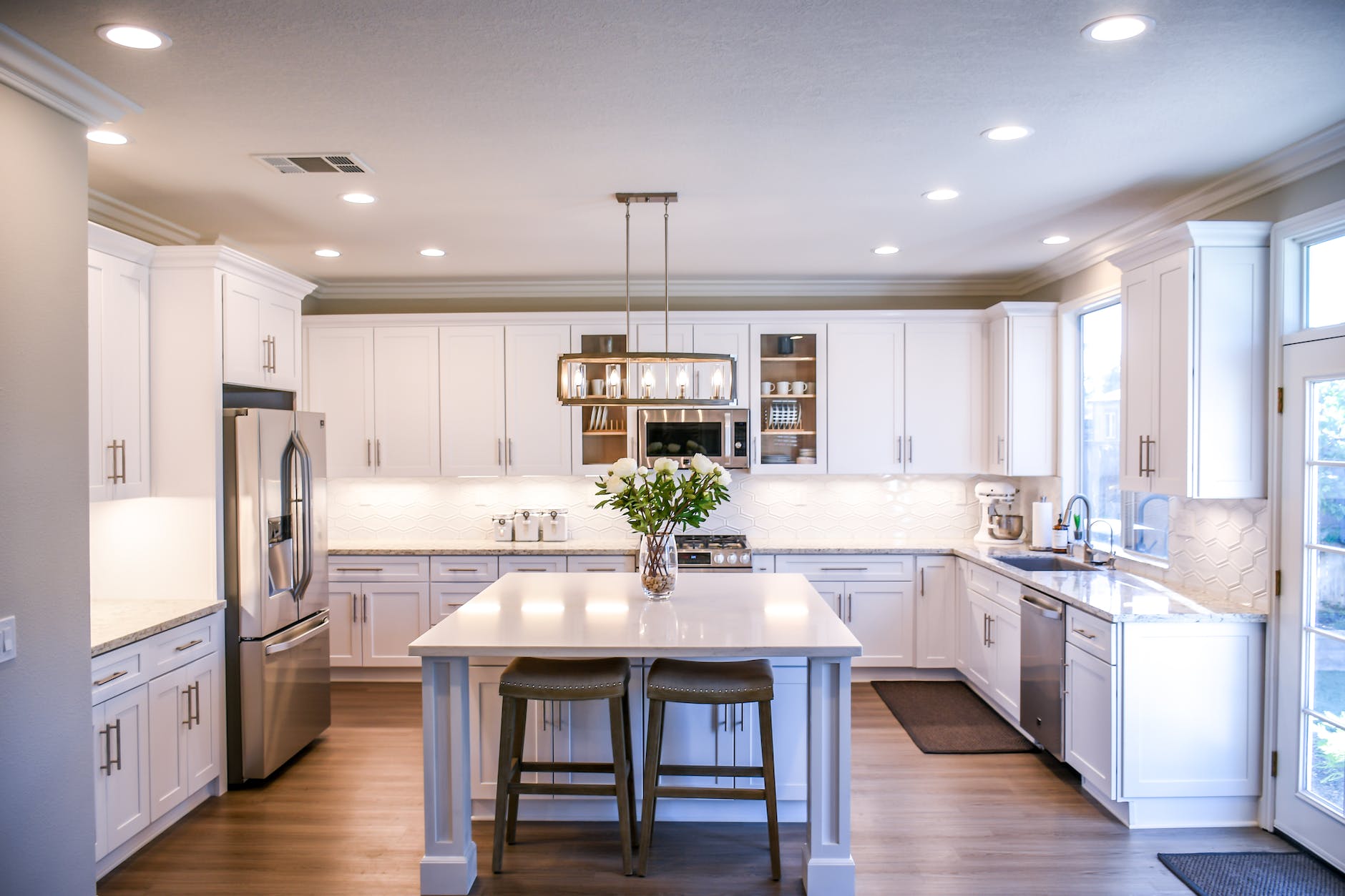 Finding the Perfect Balance: How Much Space Between Upper And Lower ...